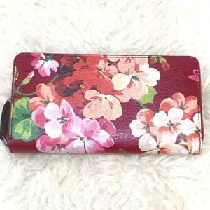 ❤️💐🌹 GUCCI Blooms wallet 🌹💐❤️